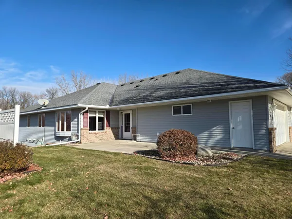 $360,000 | 103 Sellards Avenue, Dassel, MN 55325