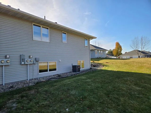 $399,900 | 103 Sellards Avenue, Dassel, MN 55325