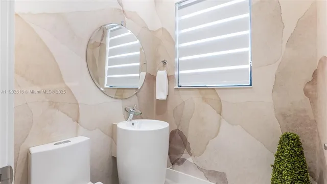 $1,090,000 | 4741 Northwest 85th Avenue, Doral, FL 33166