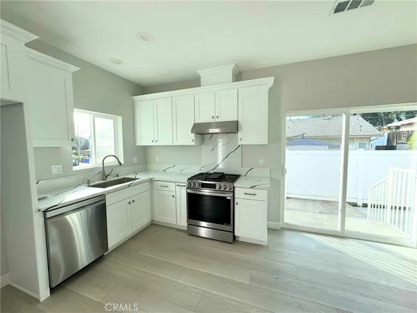 $2,800 | 1728 North Kelly Avenue, Unit B, Upland, CA 91784