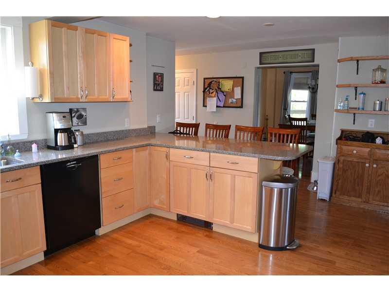 91 Romano Road South Portland, ME 04106 - Photo 5 of 21 Kitchen.