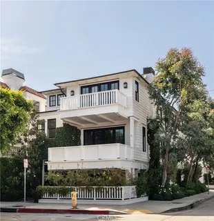 $8,500,000 | 441 3rd Street, Manhattan Beach, CA 90266