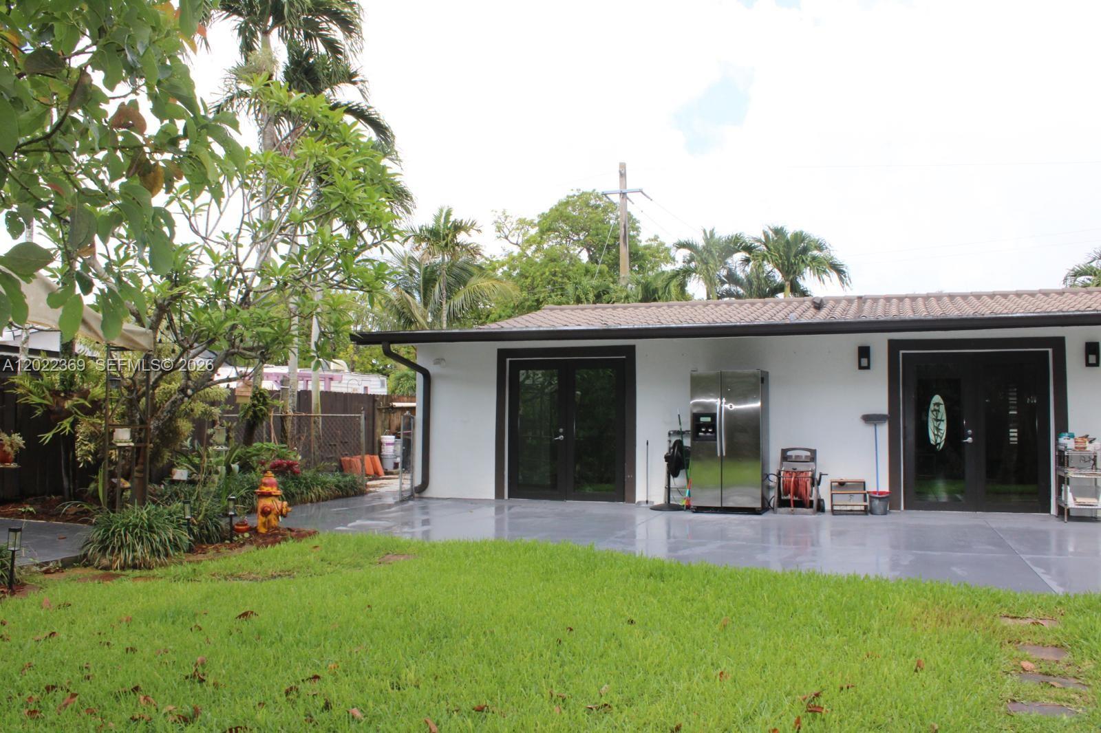 6371 Southwest 109th Court Miami, FL 33173 - Photo 42 of 45