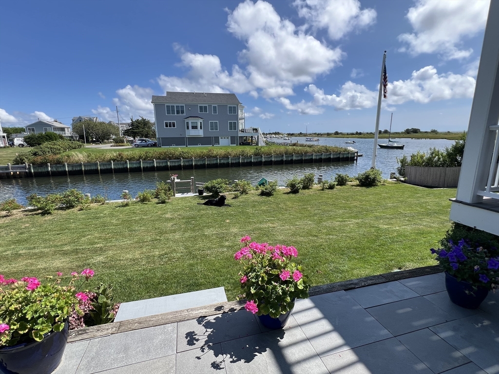 14 Harbor Way Dennis, MA 02670 - Photo 23 of 41