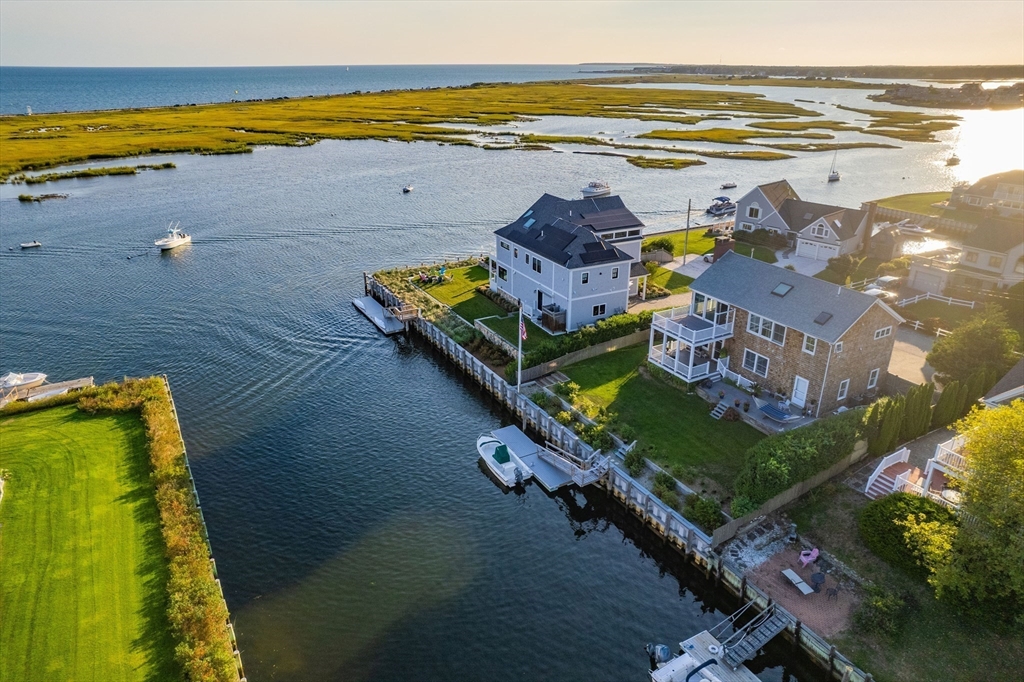 14 Harbor Way Dennis, MA 02670 - Photo 4 of 41