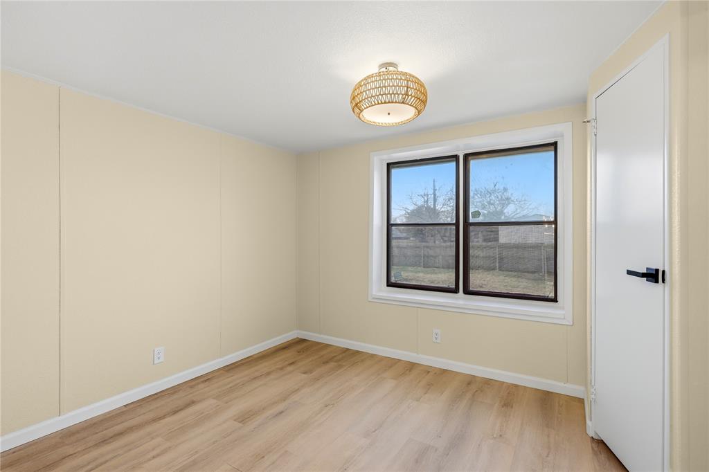 821 Flamingo Road Granbury, TX 76049 - Photo 16 of 21