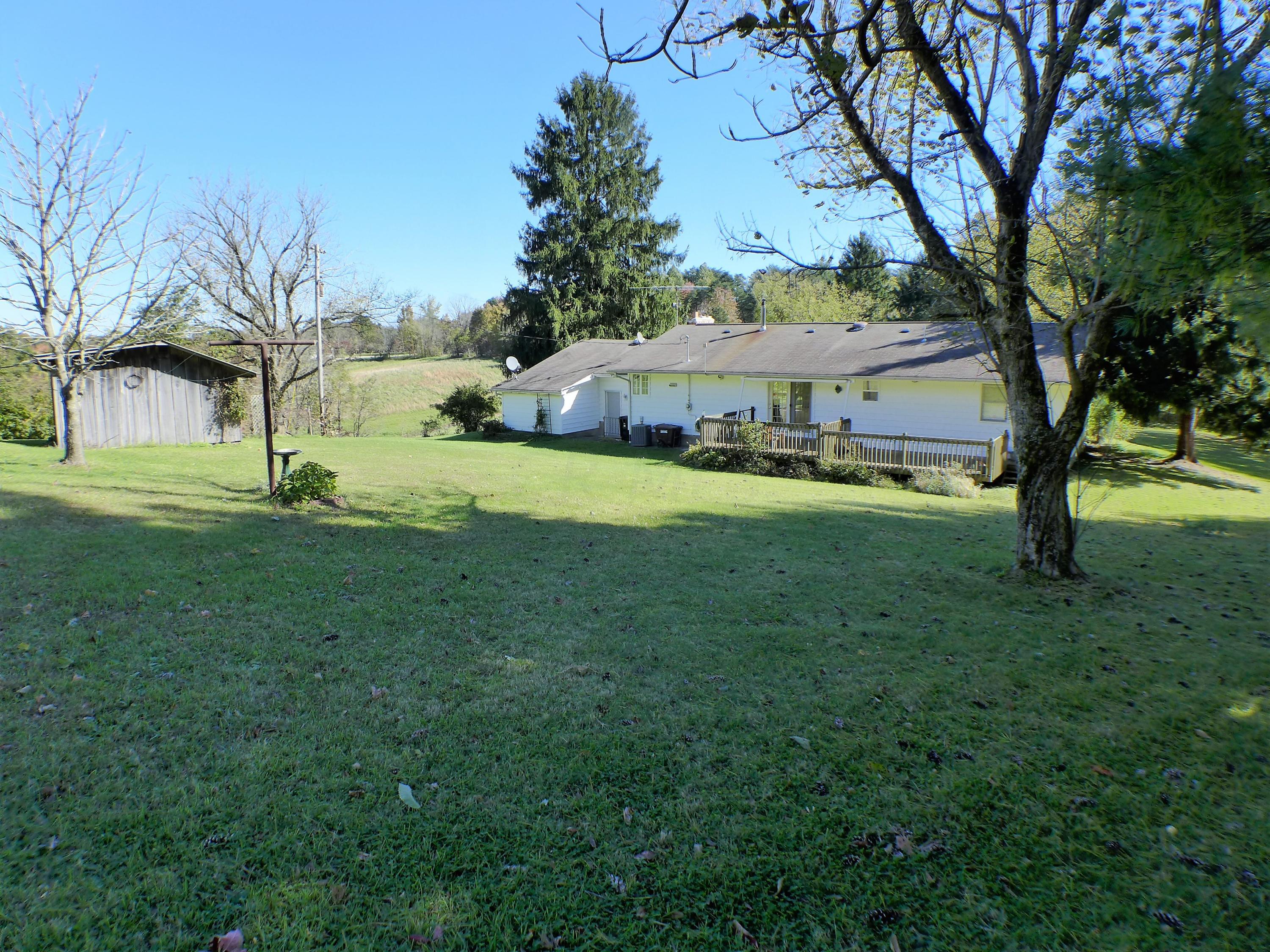 19727 Unger Road Logan, OH 43138 - Photo 14 of 38