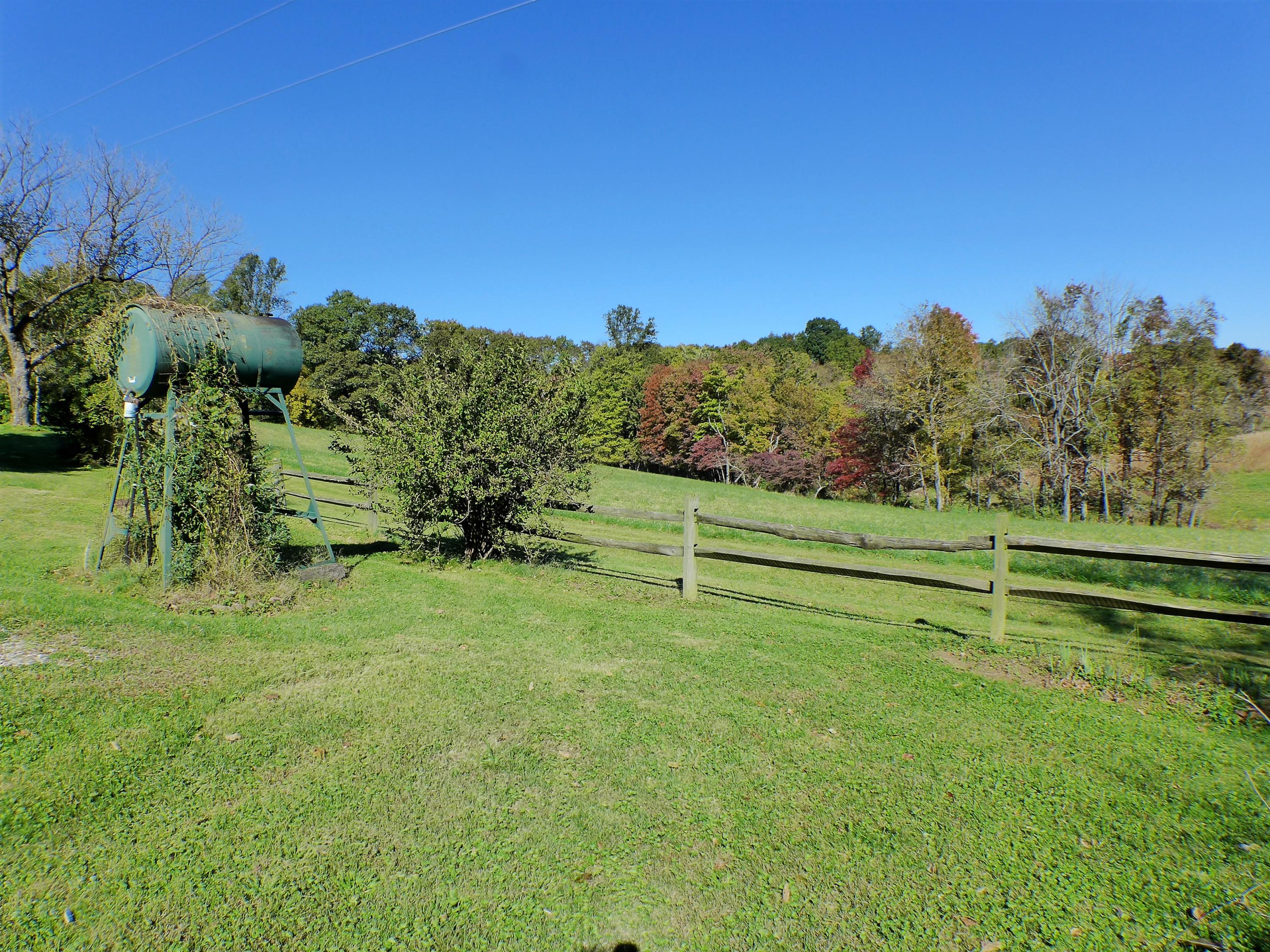 19727 Unger Road Logan, OH 43138 - Photo 5 of 38