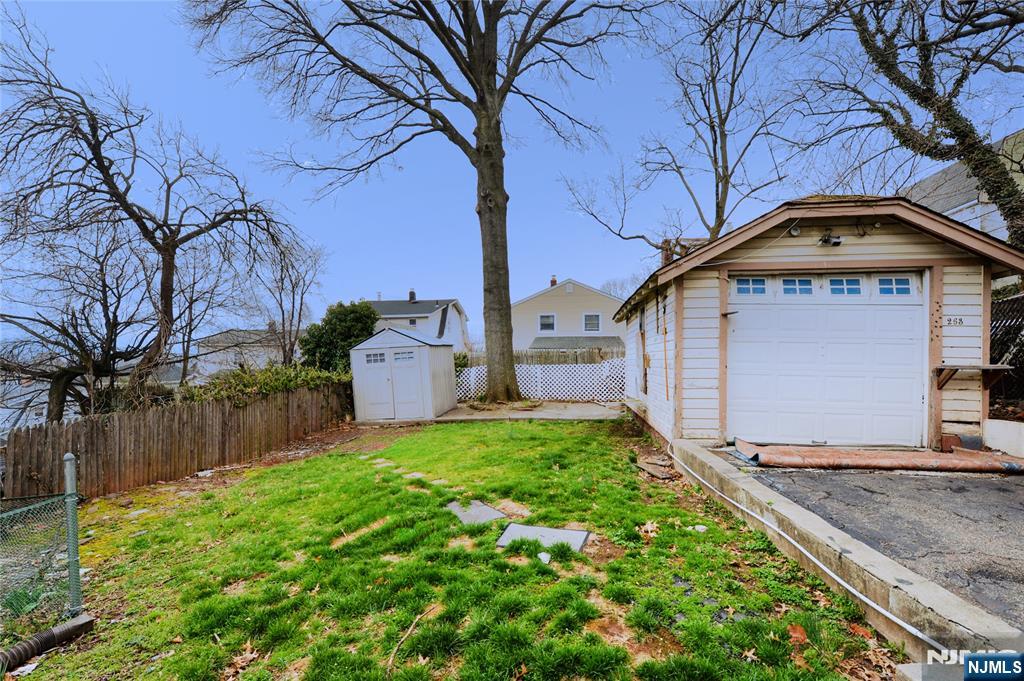263 Sutton Avenue Hackensack, NJ 07601 - Photo 2 of 29