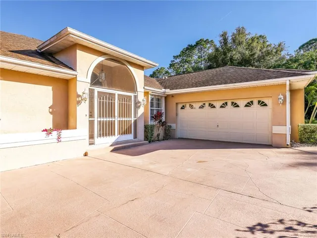 $444,900 | 820 Robert Avenue, Lehigh Acres, FL 33936