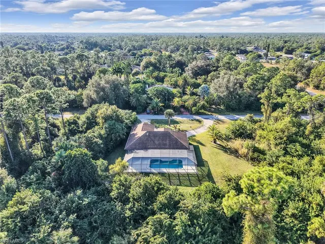 $444,900 | 820 Robert Avenue, Lehigh Acres, FL 33936