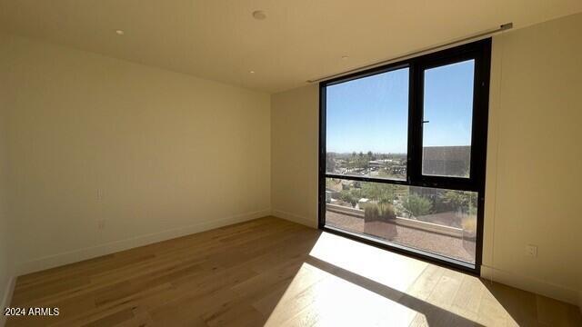 4849 North Camelback Ridge Road, Unit B201 Scottsdale, AZ 85251 - Photo 29 of 31 18