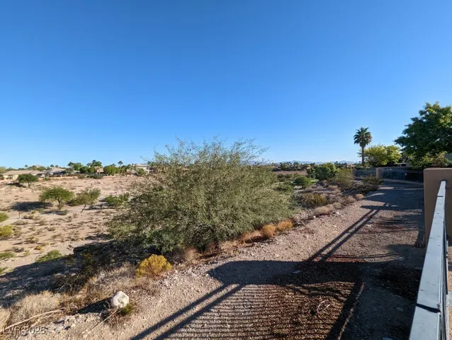 $2,000 | 10188 Birch Bluff Lane, Las Vegas, NV 89145