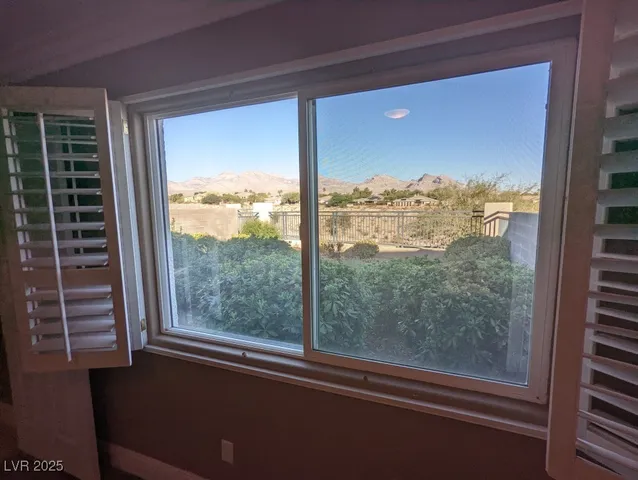 $2,000 | 10188 Birch Bluff Lane, Las Vegas, NV 89145
