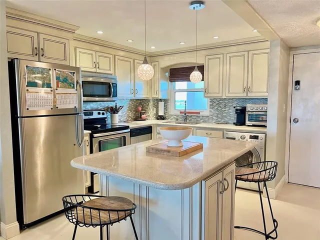 $4,500 | 1270 Gulf Boulevard, Unit 1806, Clearwater Beach, FL 33767