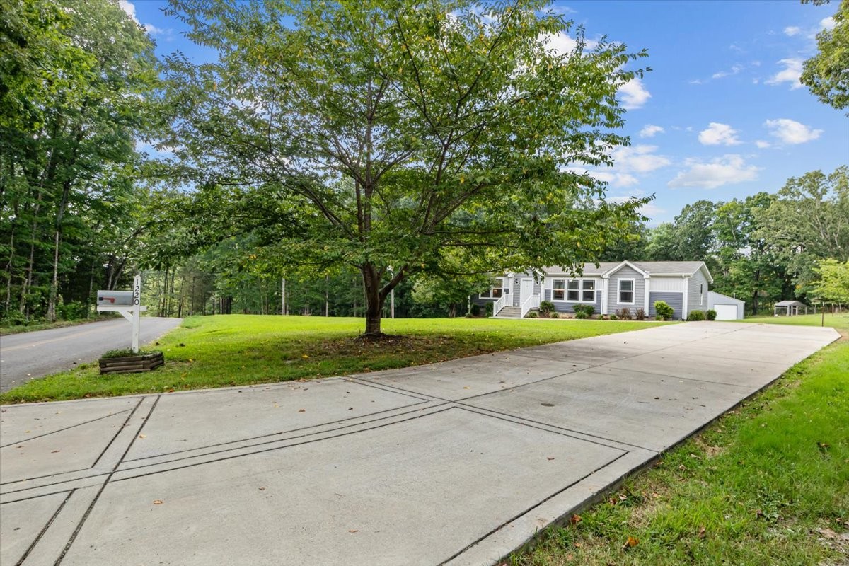 1220 Singleton Road Dickson, TN 37055 - Photo 2 of 37 Gallery Image 2