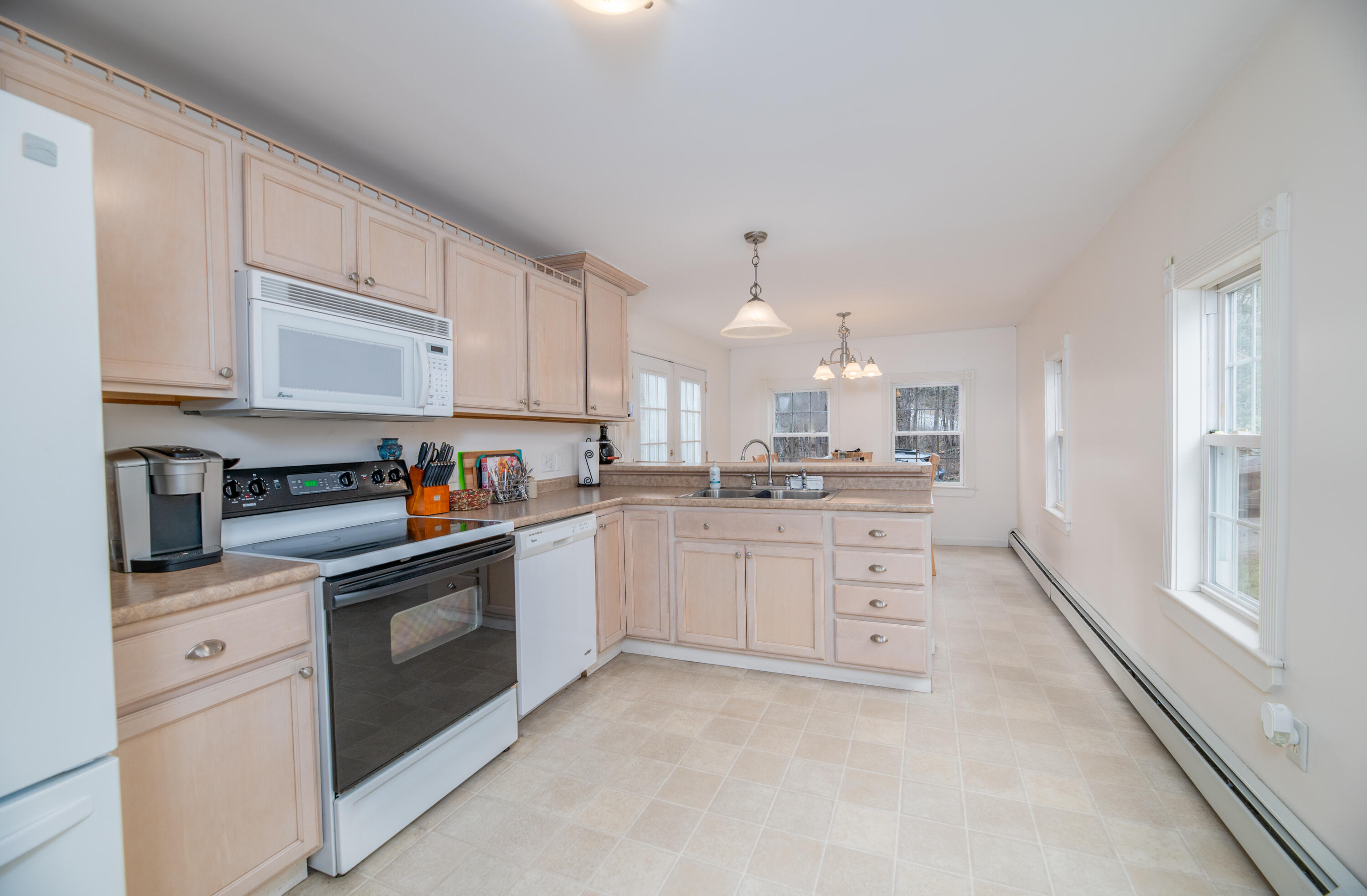 214 Costello Road Gardiner, ME 04345 - Photo 7 of 17 Interior18