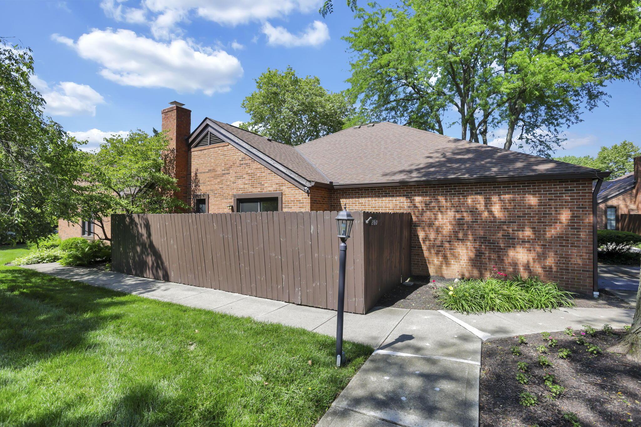 2160 Coach Road North, Unit 9 Columbus, OH 43220 - Photo 2 of 49