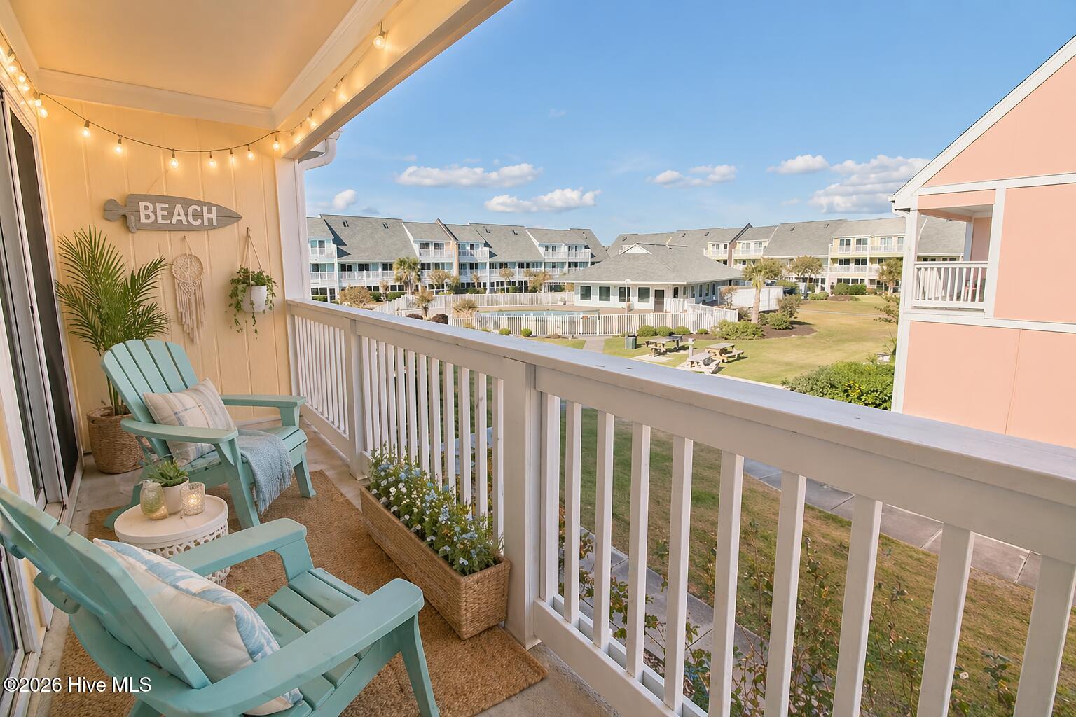 9201 Coast Guard Road, Unit F 210 Emerald Isle, NC 28594 - Photo 18 of 32 Virtual staging