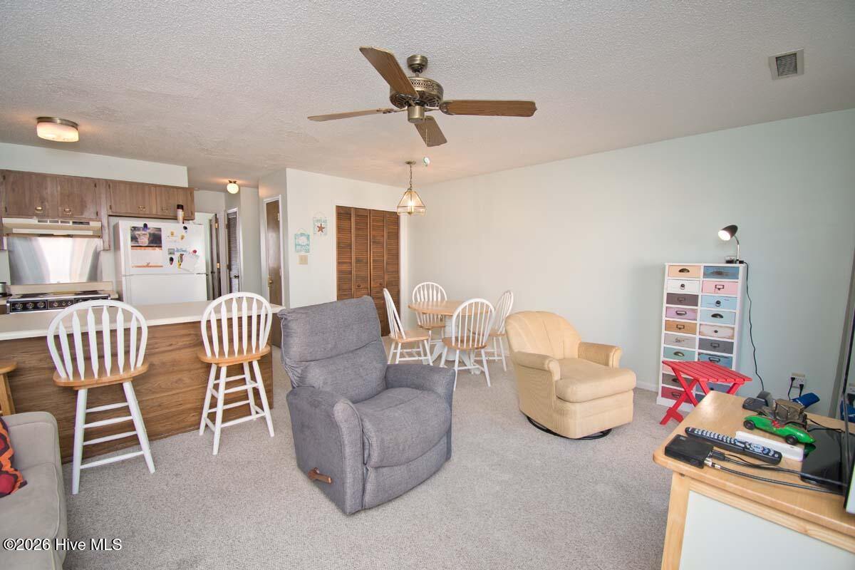 9201 Coast Guard Road, Unit F 210 Emerald Isle, NC 28594 - Photo 6 of 32 Greatroom 3