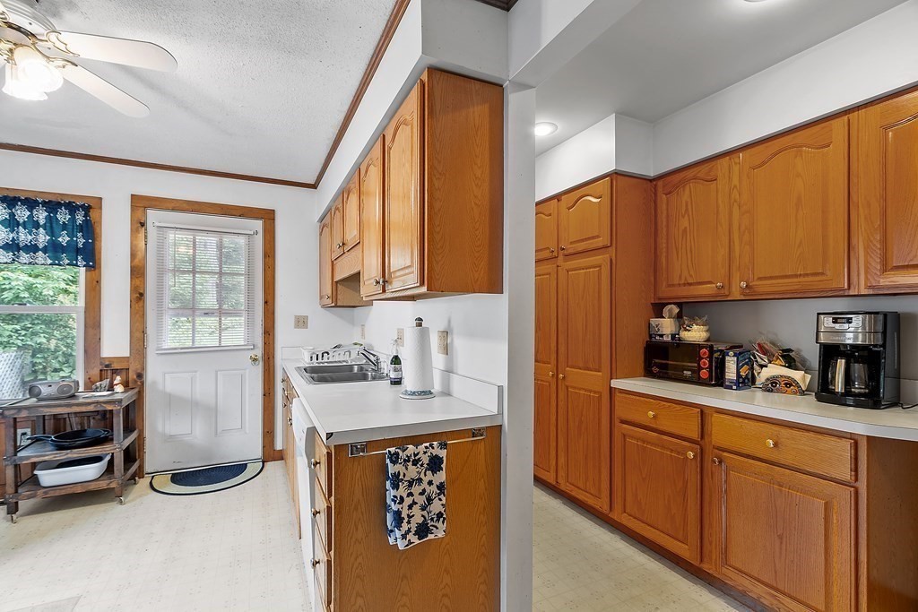 198 Main Street, Unit 198 Maynard, MA 01754 - Photo 15 of 34 Gallery Image 15