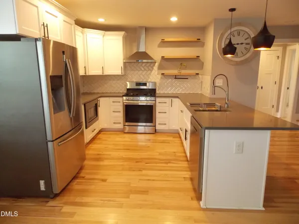 $2,850 | 202 Lincoln Court, Raleigh, NC 27610