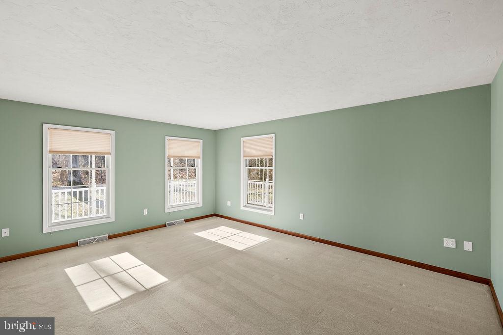 105 Round Top Lane Gettysburg, PA 17325 - Photo 12 of 50 an empty room with windows