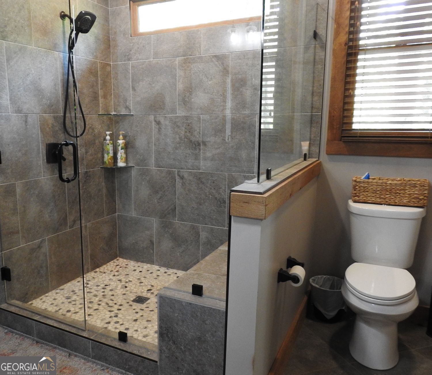 366 Shepherds Lane Morganton, GA 30560 - Photo 30 of 77 a bathroom with a toilet and shower