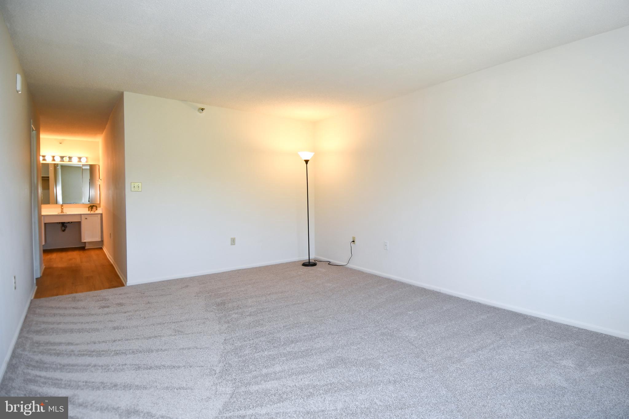15101 Interlachen Drive, Unit 1526 Silver Spring, MD 20906 - Photo 23 of 38