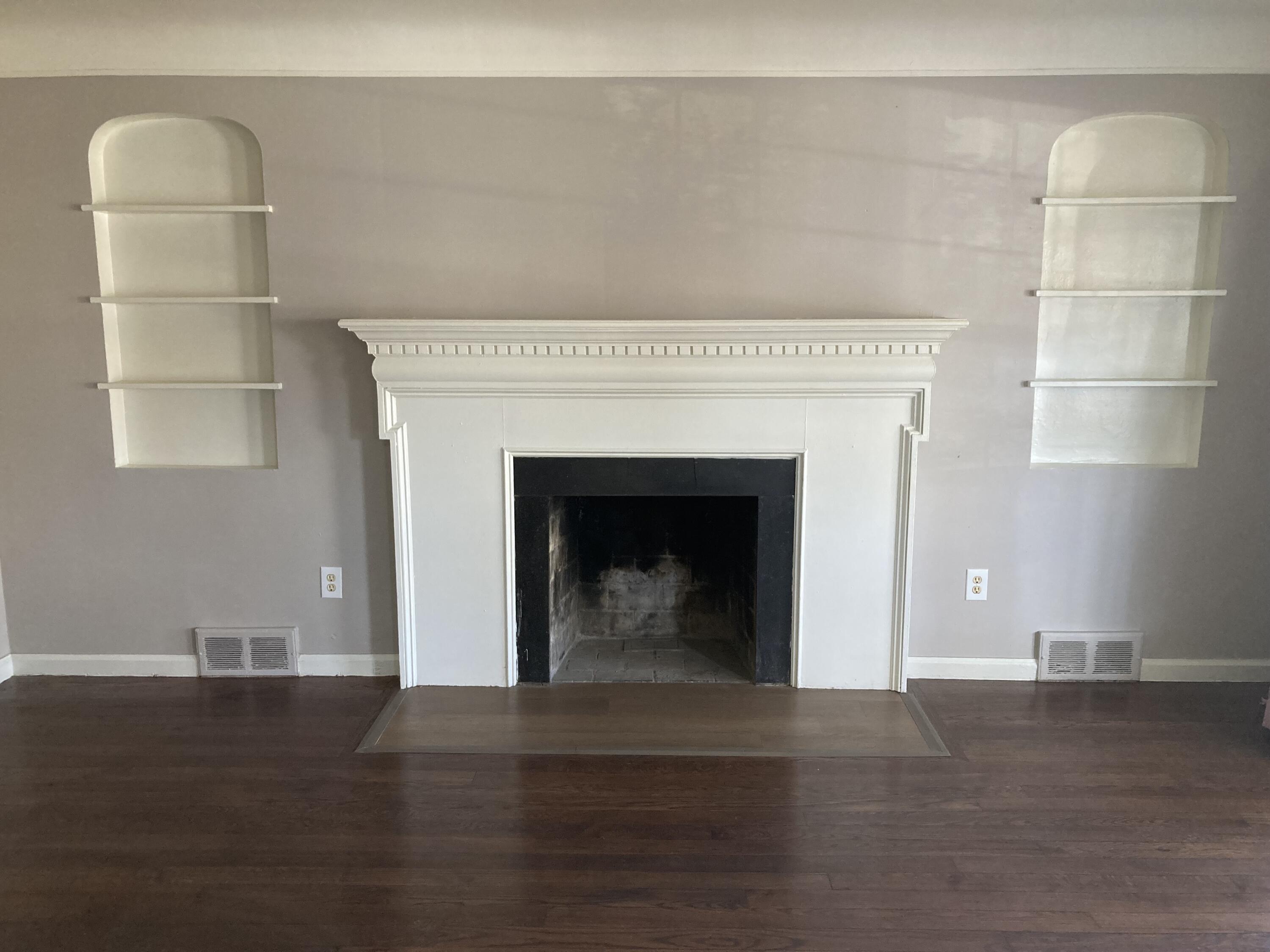 20253 Winthrop Street Detroit, MI 48235 - Photo 3 of 15 IMG_7466