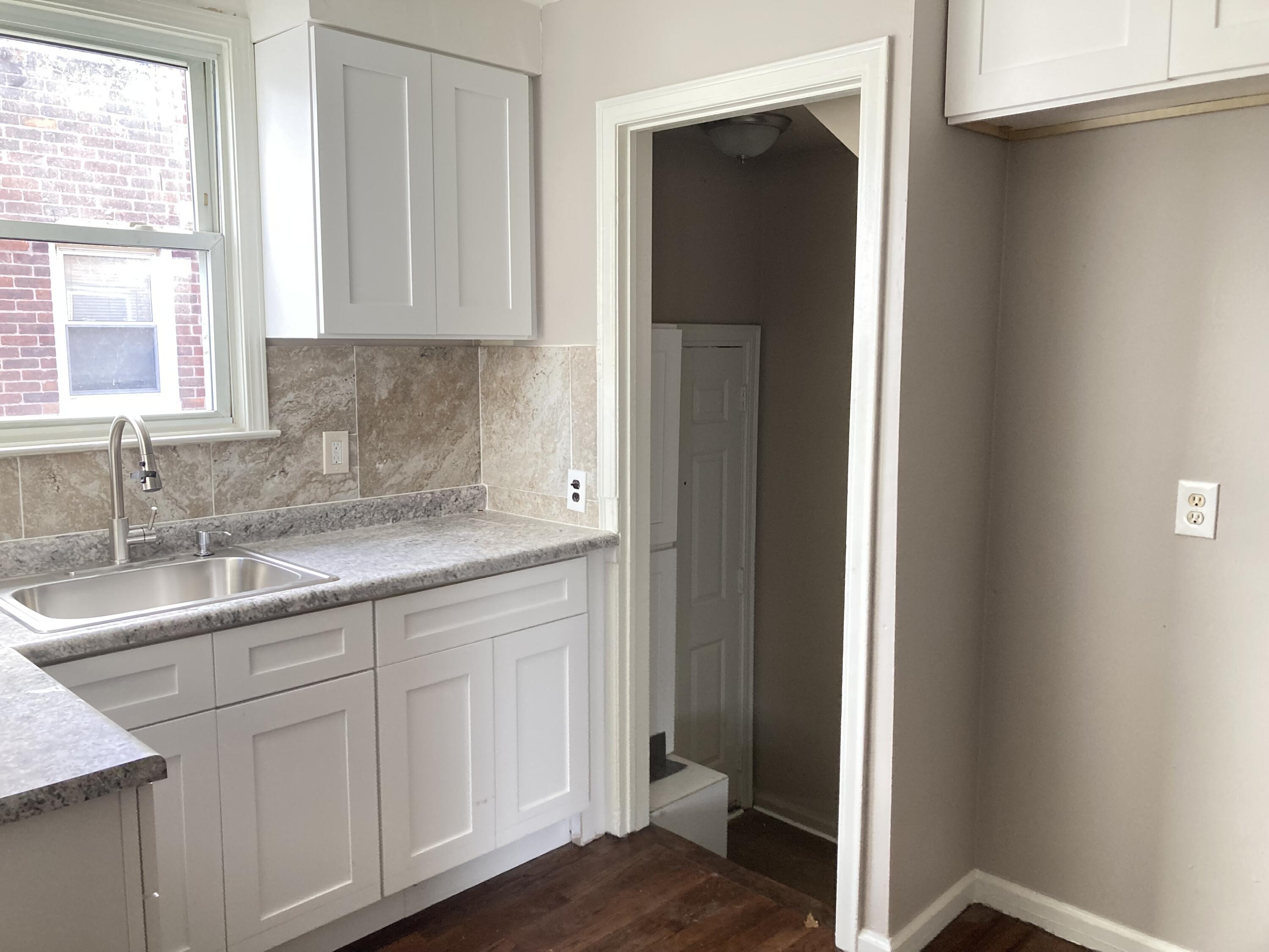 20253 Winthrop Street Detroit, MI 48235 - Photo 7 of 15 IMG_7472