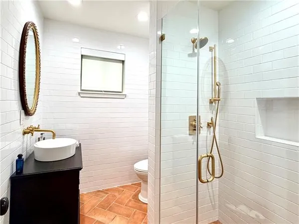 $849,000 | 606 Brockenbraugh Court, Metairie, LA 70005