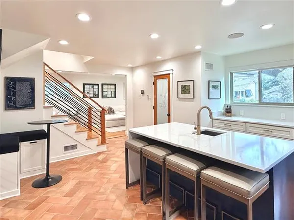 $849,000 | 606 Brockenbraugh Court, Metairie, LA 70005