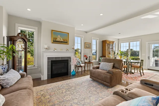 $1,650,000 | 14 Maple Road, Unit 1, North Hampton, NH 03862