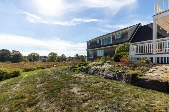 $1,650,000 | 14 Maple Road, Unit 1, North Hampton, NH 03862