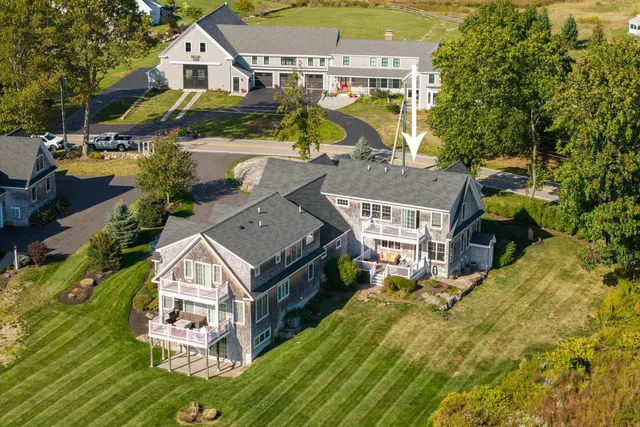 $1,650,000 | 14 Maple Road, Unit 1, North Hampton, NH 03862