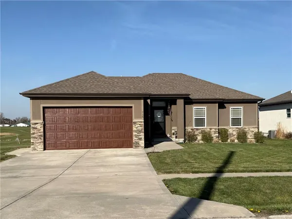 $320,000 | 716 Salem Road, Lawson, MO 64062