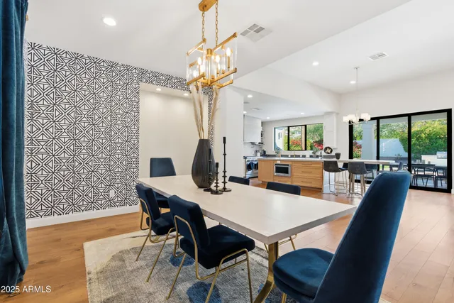 $18,995 | 4601 North Royal View Drive, Phoenix, AZ 85018