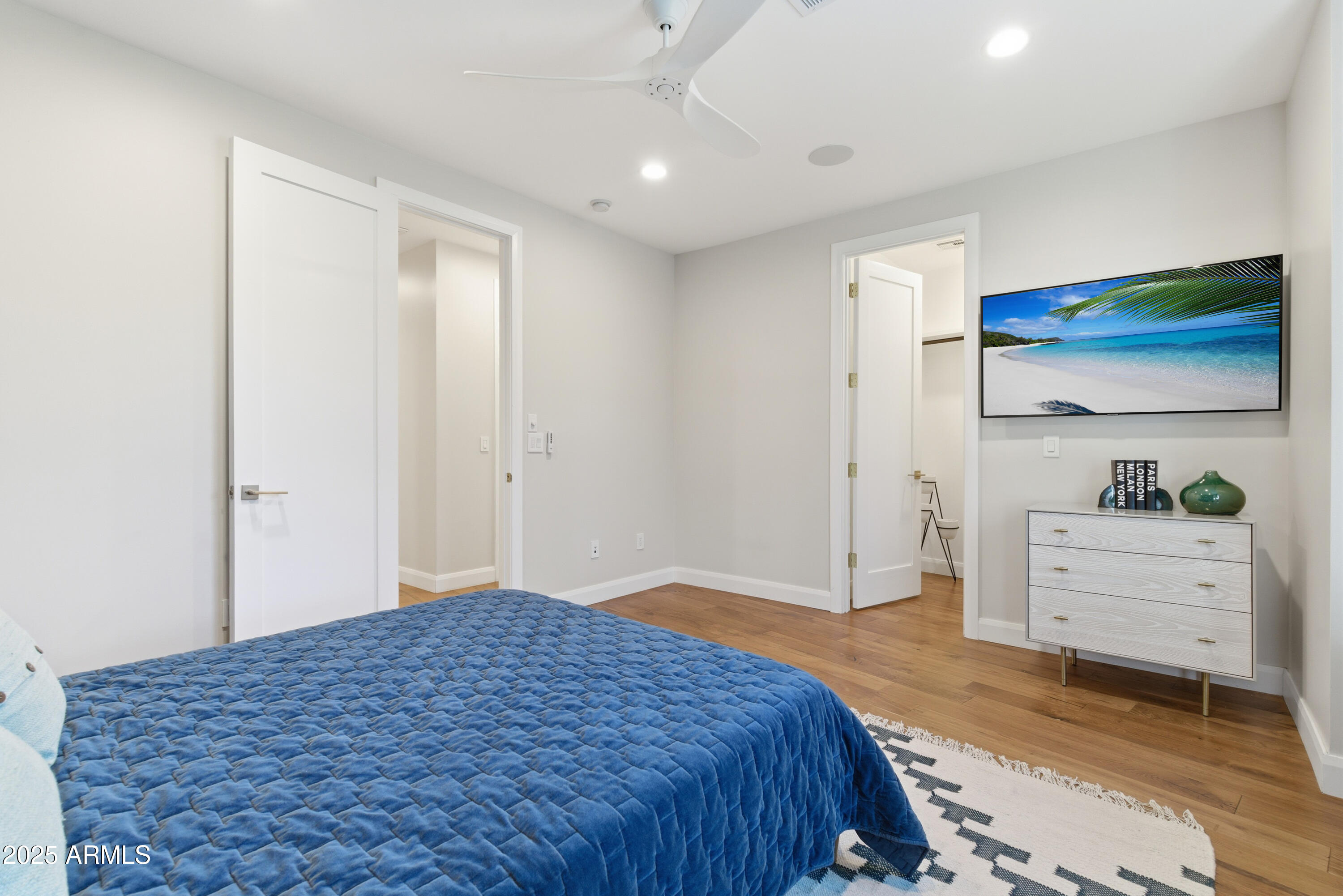 4601 North Royal View Drive Phoenix, AZ 85018 - Photo 28 of 60 26-DSC00960