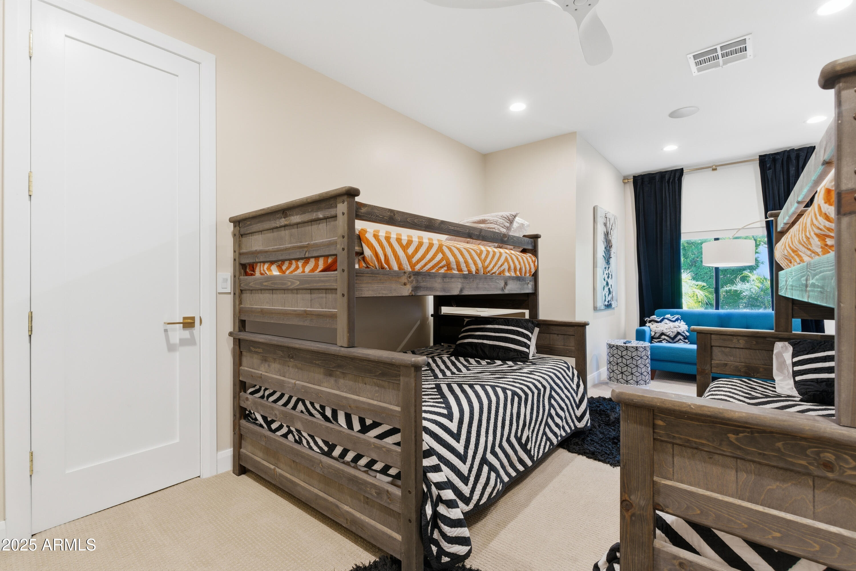 4601 North Royal View Drive Phoenix, AZ 85018 - Photo 30 of 60 28-DSC01032