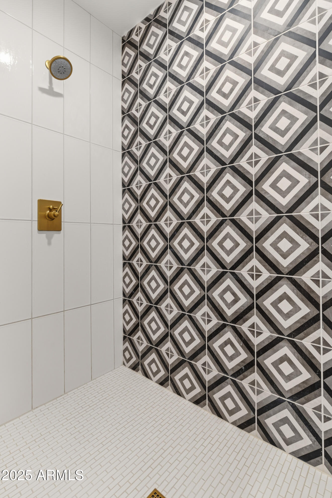 4601 North Royal View Drive Phoenix, AZ 85018 - Photo 34 of 60 32-DSC01044