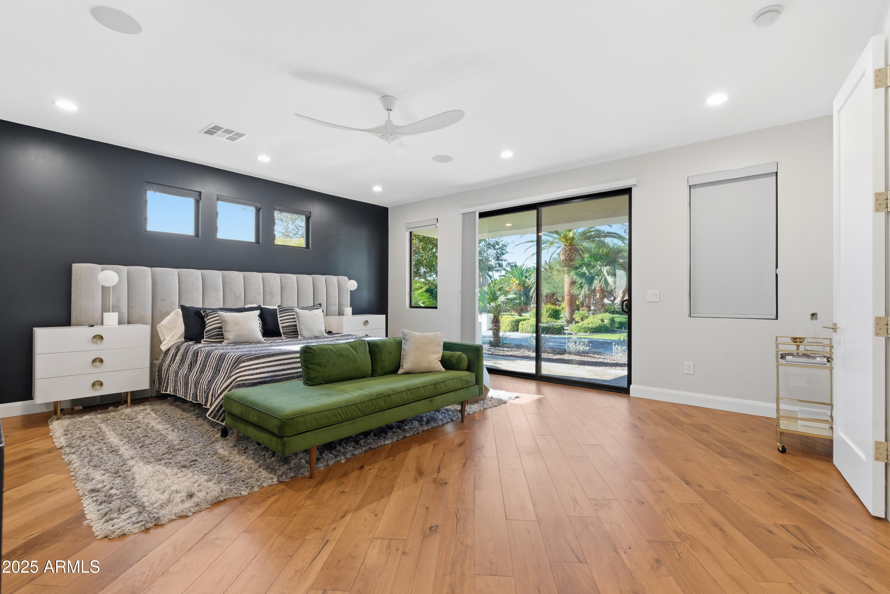 4601 North Royal View Drive Phoenix, AZ 85018 - Photo 37 of 60 35-DSC01077