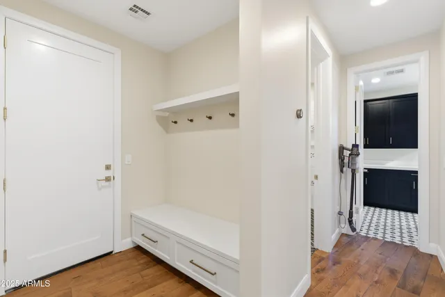 $18,995 | 4601 North Royal View Drive, Phoenix, AZ 85018