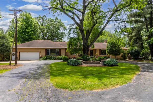 $639,000 | 6274 Walter Payton Memorial Highway, Oswego, IL 60543