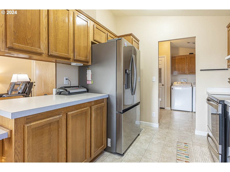 4293 Lemon Street Northeast Salem, OR 97305 - Photo 15 of 25