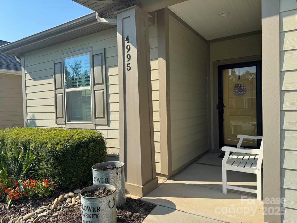 4995 Looking Glass Trail Denver, NC 28037 - Photo 2 of 32