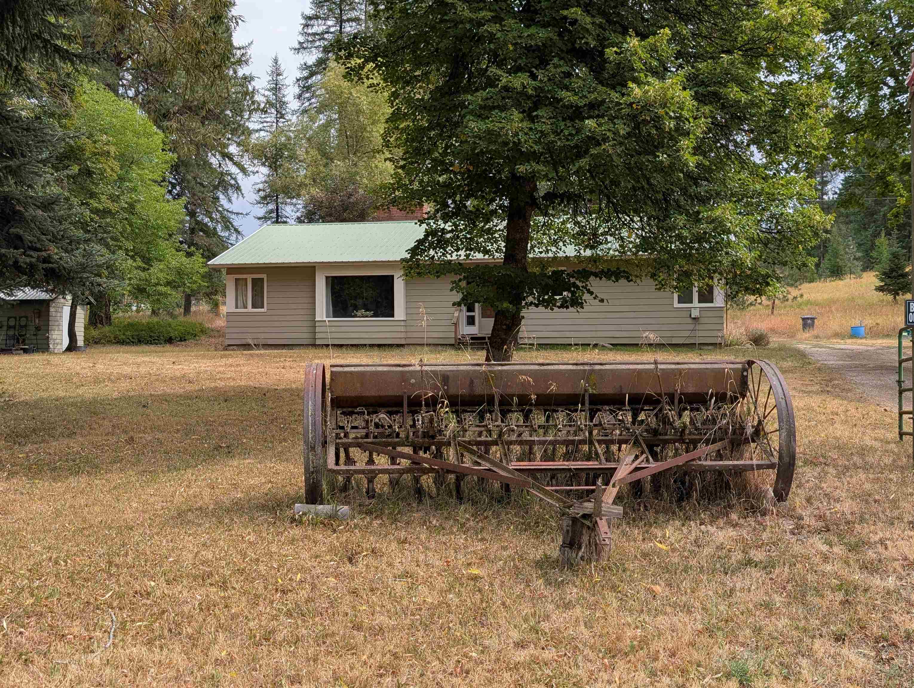 4439 Whittier Road Clayton, WA 99110 - Photo 1 of 49 Gallery Image 1