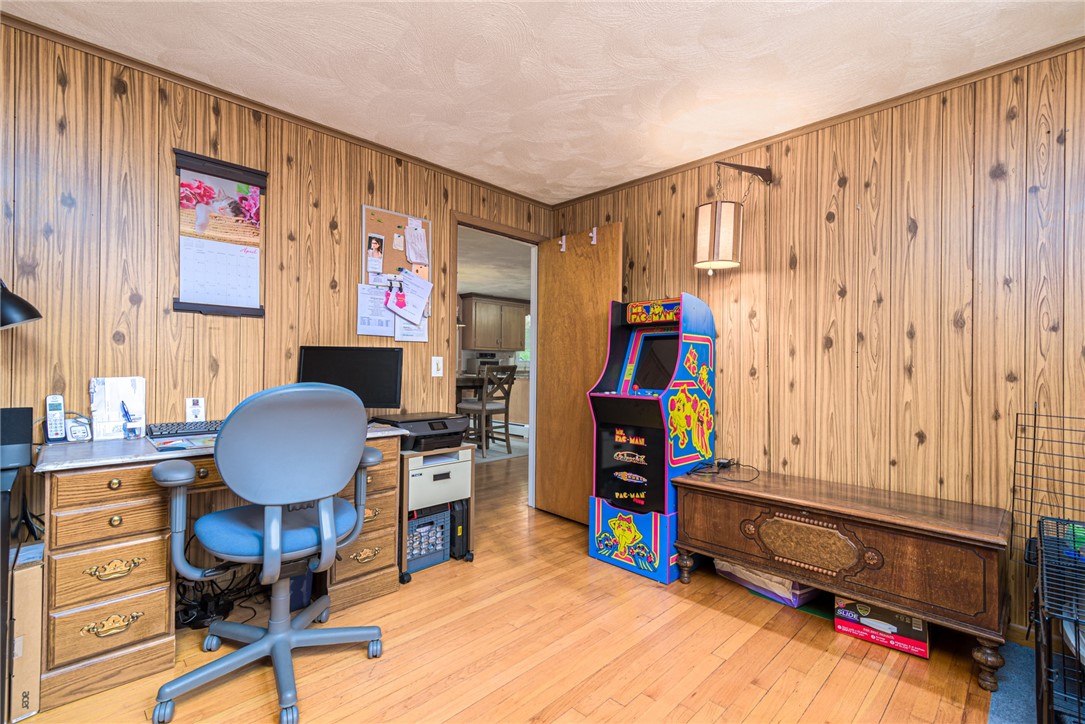 12 Boulder Road Hopkinton, RI 02833 - Photo 16 of 33