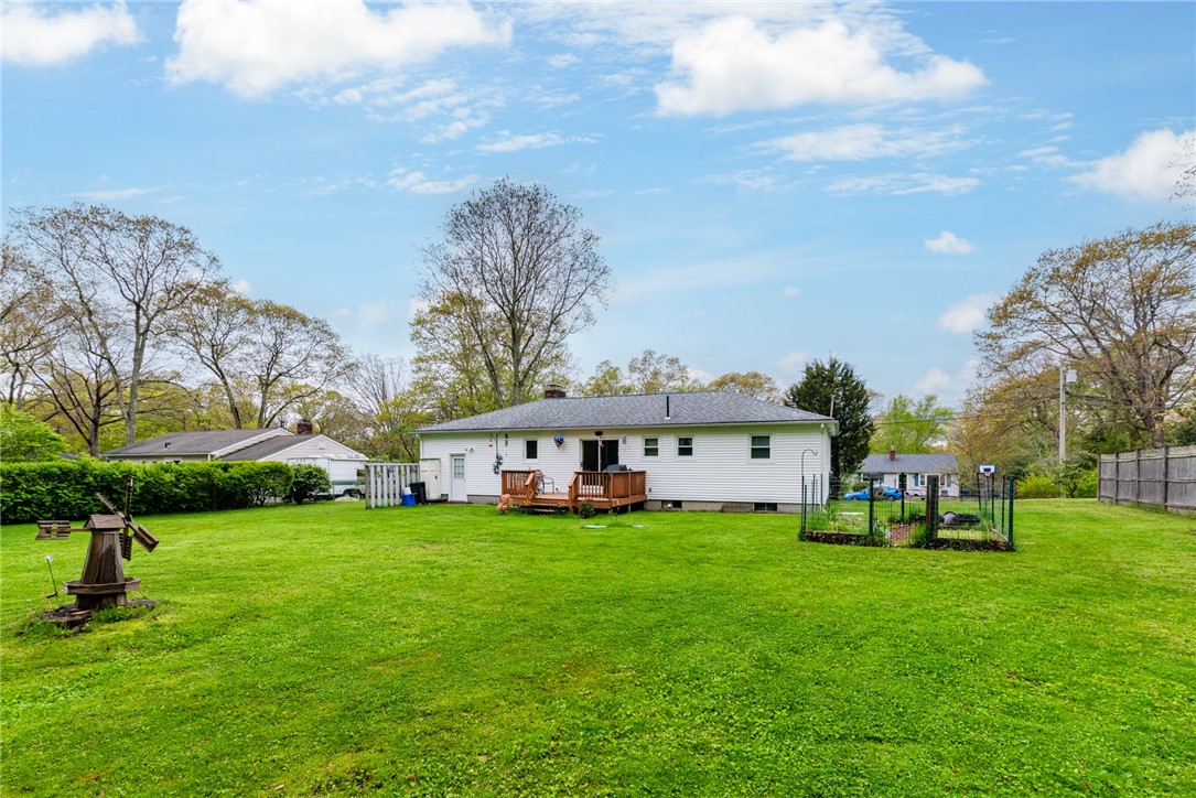 12 Boulder Road Hopkinton, RI 02833 - Photo 27 of 33