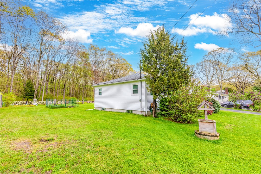 12 Boulder Road Hopkinton, RI 02833 - Photo 31 of 33